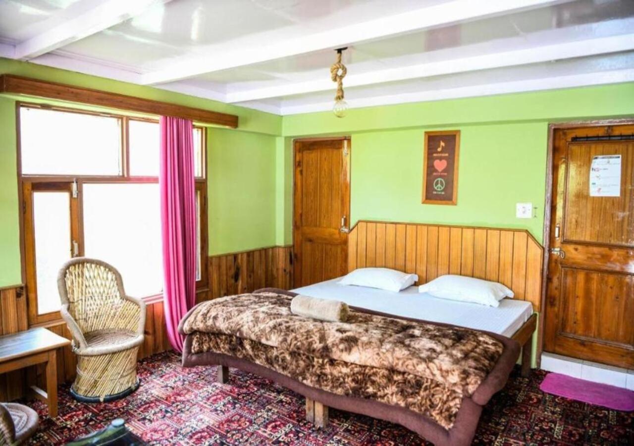 הוסטל Yolo Backpackers - Manali מראה חיצוני תמונה