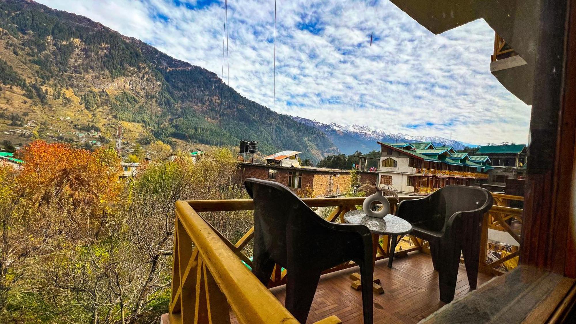 הוסטל Yolo Backpackers - Manali מראה חיצוני תמונה