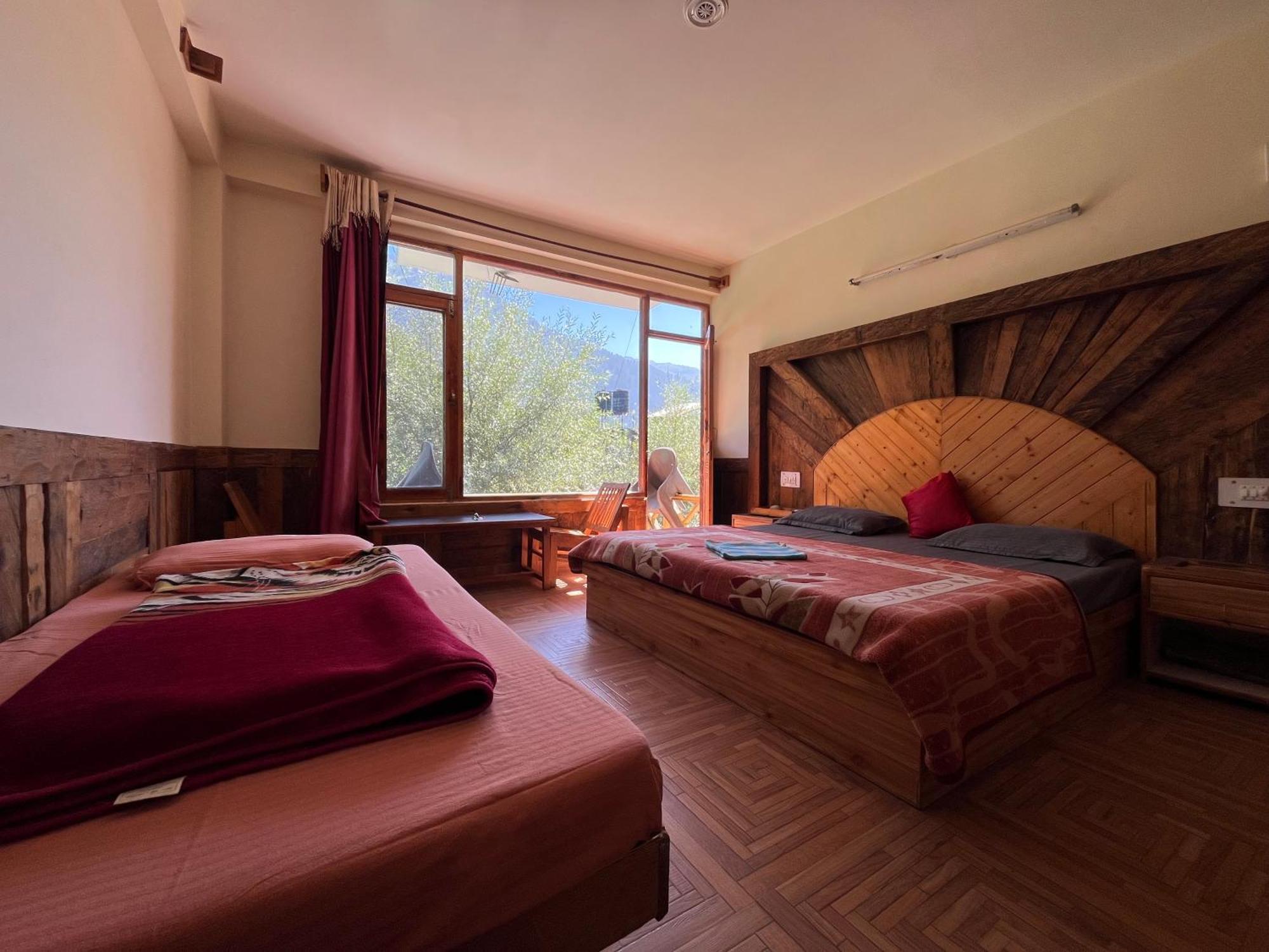 הוסטל Yolo Backpackers - Manali מראה חיצוני תמונה